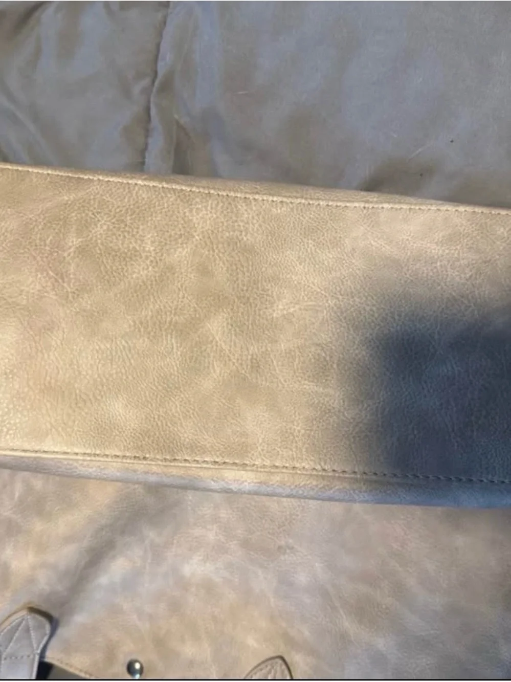 Steve Madden spacious steve
